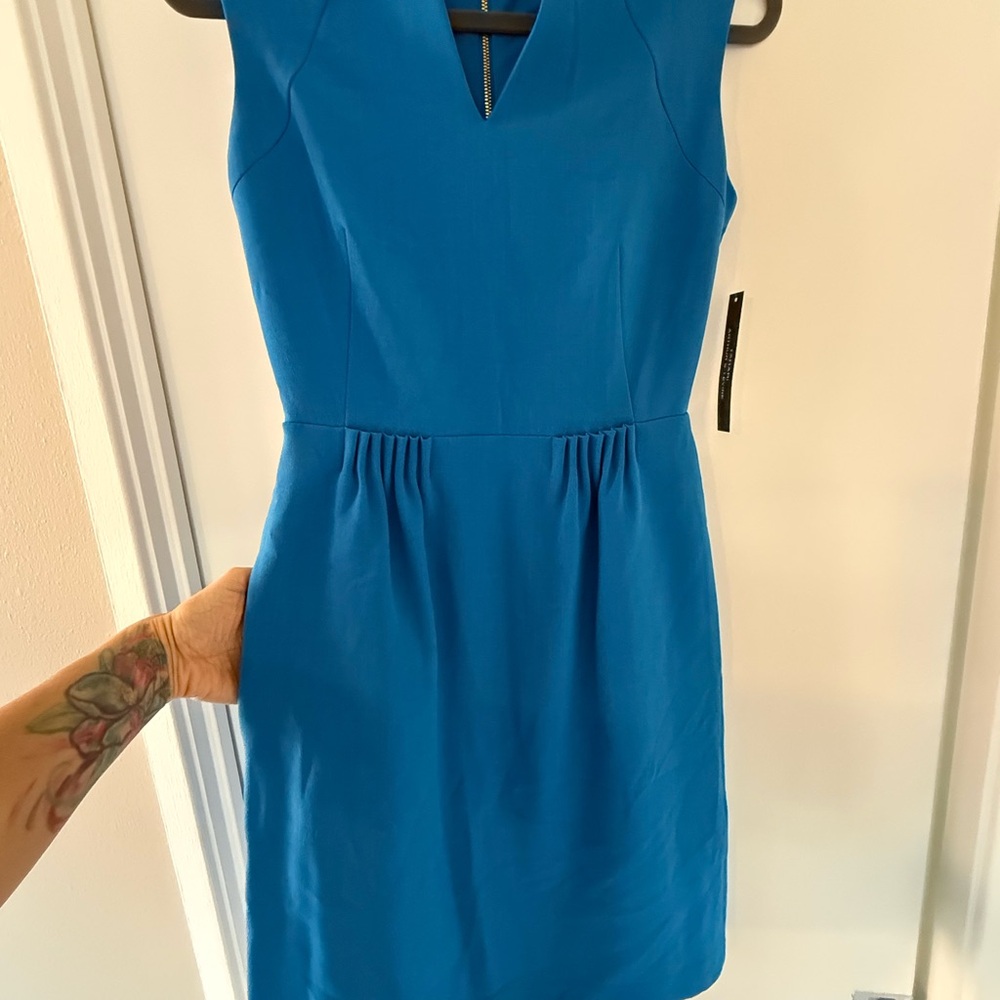 Tahari Arthur S Levine Blue Dress w/ Pockets